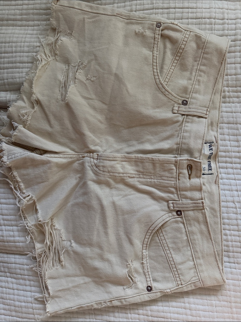 Women’s free people Distressed Cream Denim Shorts